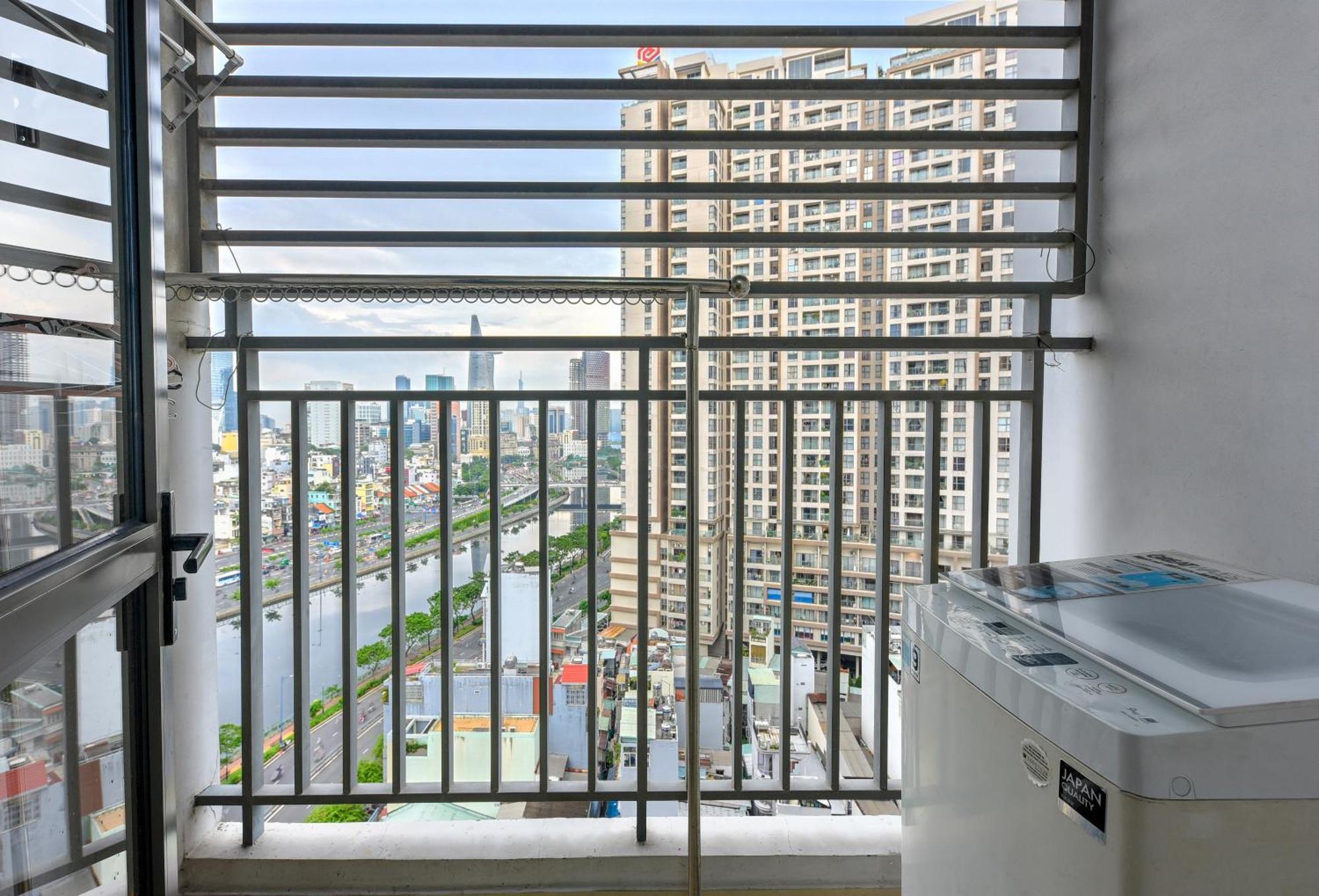 Can Ho Rivergate - Sai Gon, Quan 4 Хошимин Экстерьер фото